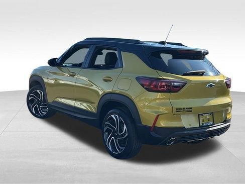 Used 2025 Chevrolet TrailBlazer RS w/ Convenience Package image 5