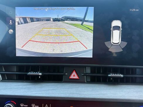 Used 2025 Kia Sportage X-Line w/ Premium Package image 28