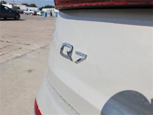 Certified 2022 Audi Q7 3.0T Prestige image 8