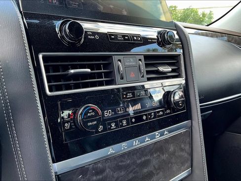 Used 2022 Nissan Armada Platinum w/ Captain's Chairs Package RWD image 15
