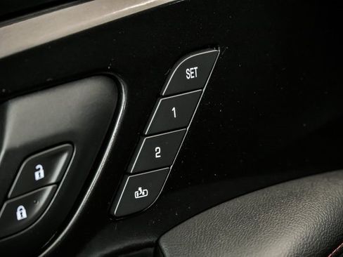 Used 2021 Chevrolet Blazer RS w/ Enhanced Convenience Package image 11