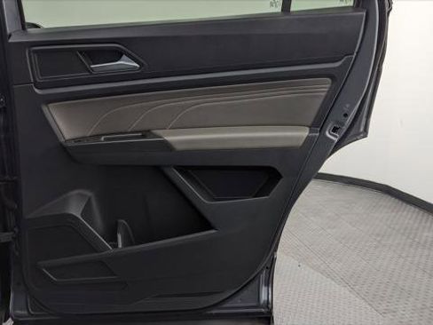 Used 2023 Volkswagen Atlas Cross Sport SE image 21