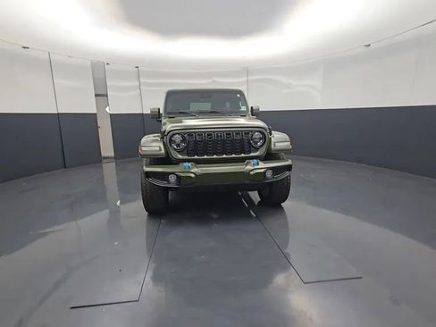 Used 2024 Jeep Wrangler High Altitude AWD/4WD image 4