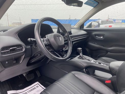 Used 2024 Honda HR-V EX-L image 9