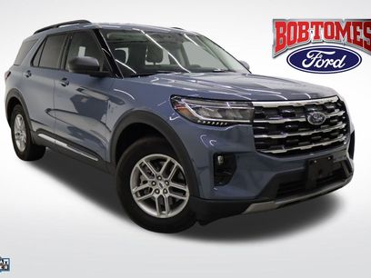 Used 2025 Ford Explorer Active w/ Active Comfort Package