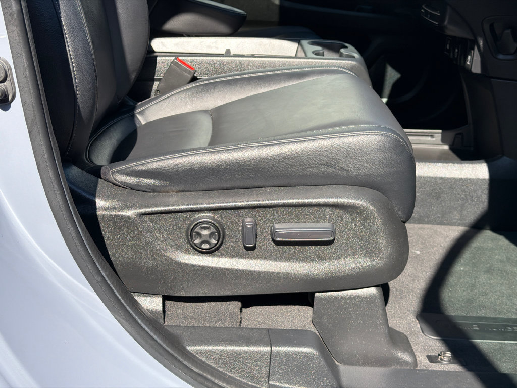 Used 2024 Honda Odyssey Touring image 12