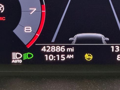 Certified 2023 Audi Q3 2.0T Premium w/ Black Optic Sport Package image 24