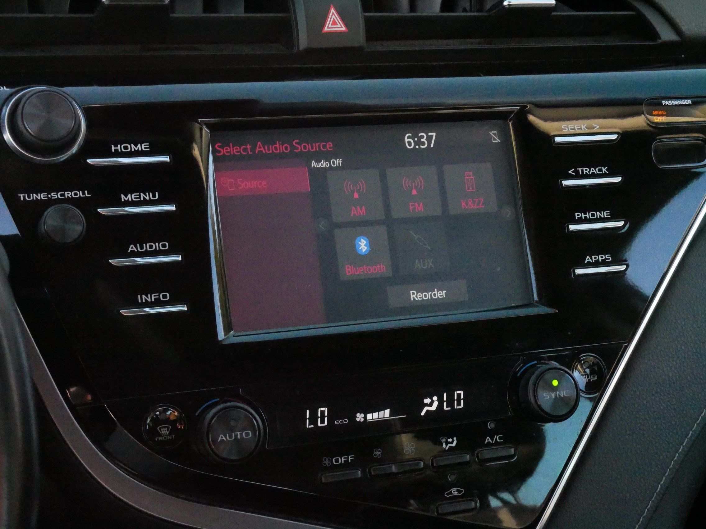 Used 2018 Toyota Camry XSE FWD image 22