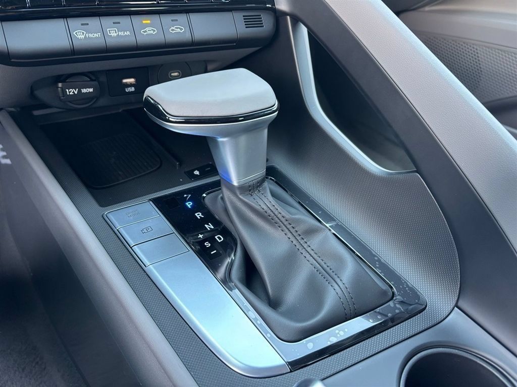 Certified 2026 Hyundai Elantra Sport FWD image 24