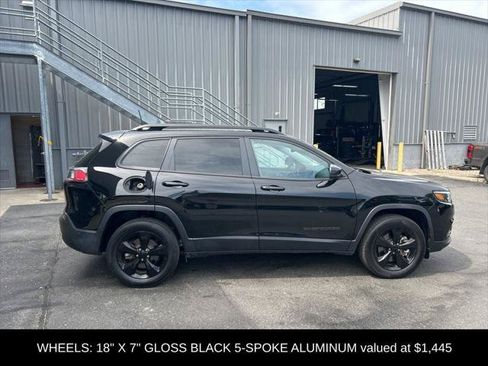 Certified 2023 Jeep Cherokee Altitude Lux w/ Lux Elite Package AWD/4WD image 2