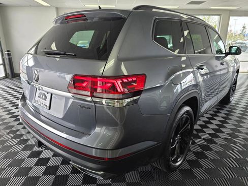 Used 2023 Volkswagen Atlas SE image 4