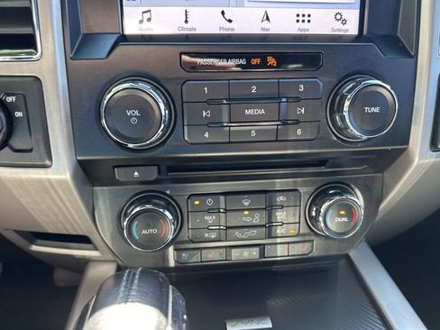 Used 2018 Ford F150 Lariat RWD image 24