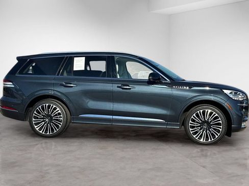 Used 2024 Lincoln Aviator Black Label AWD/4WD image 7