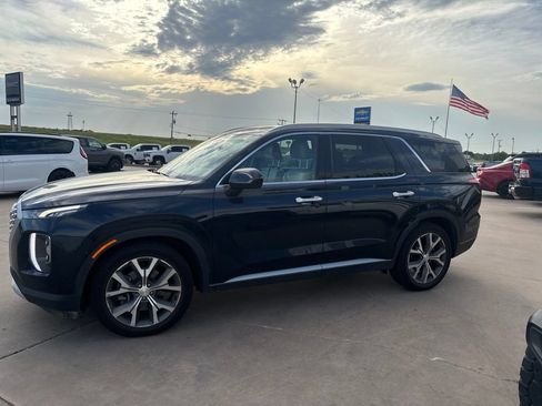Used 2022 Hyundai Palisade SEL w/ Premium Package FWD image 4