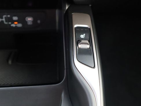 Used 2025 Kia Sorento S image 27