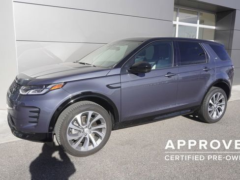 Used 2025 Land Rover Discovery Sport Dynamic SE image 3