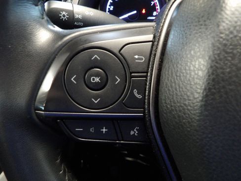 Used 2024 Toyota Camry SE image 28