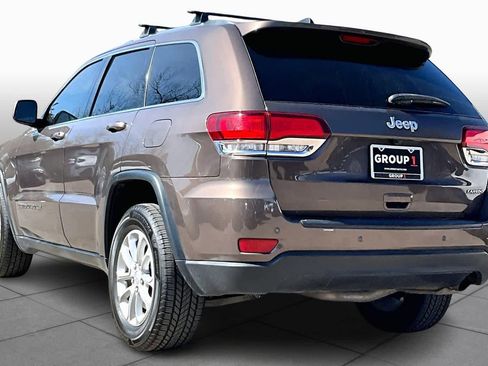 Used 2021 Jeep Grand Cherokee Laredo image 11