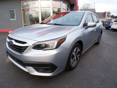 Used 2022 Subaru Legacy Premium image 6