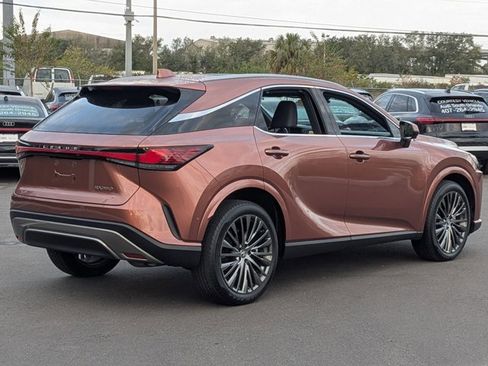 Used 2024 Lexus RX 350 w/ Luxury Package image 5