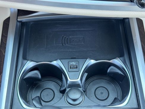 Used 2020 BMW 750i xDrive w/ Executive Package image 30