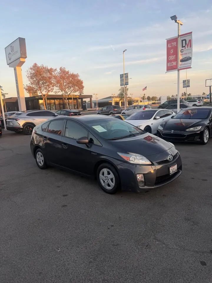 Used 2011 Toyota Prius Two FWD image 3
