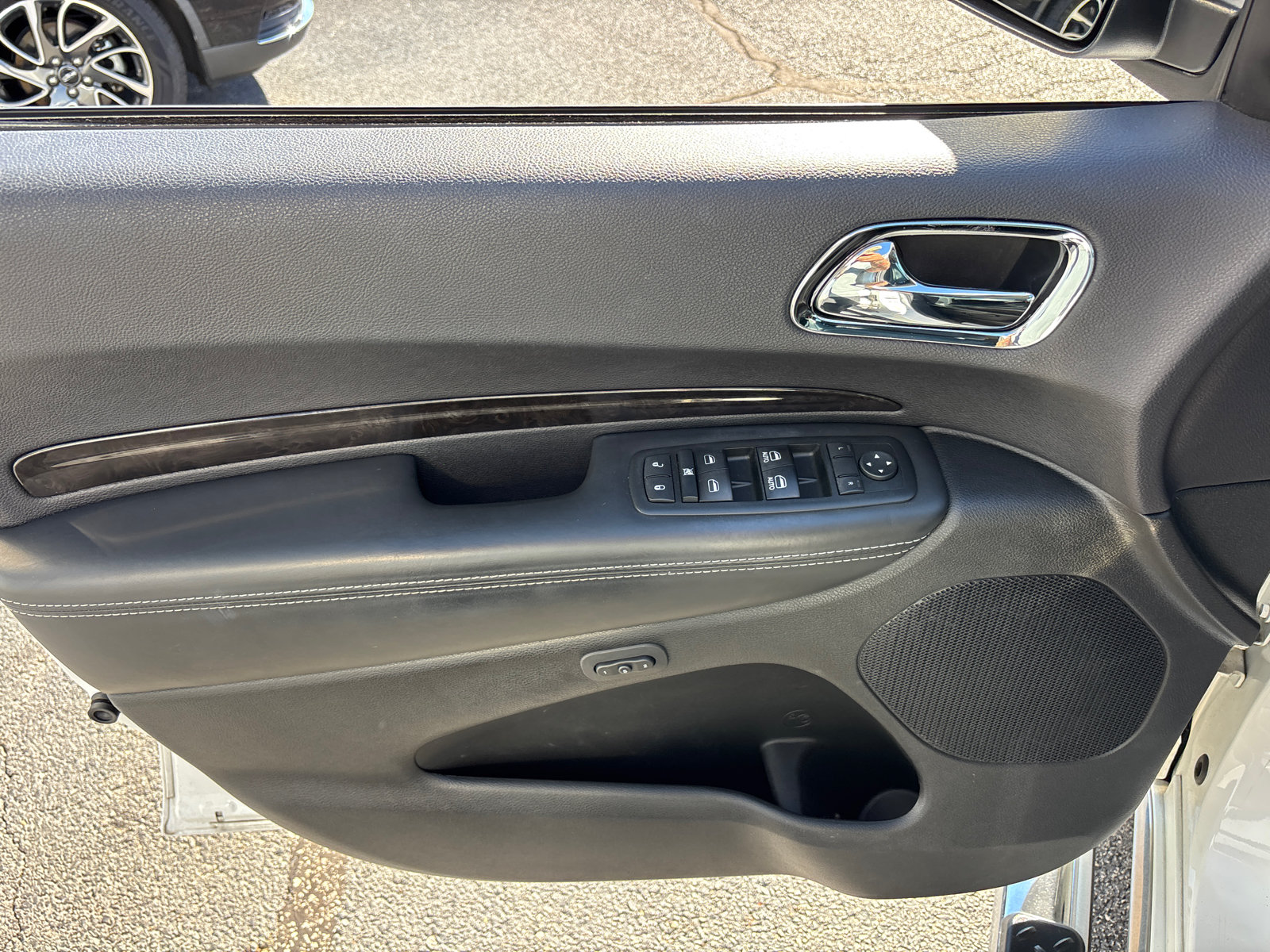 Used 2016 Dodge Durango Citadel w/ Technology Group RWD image 11