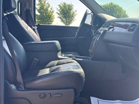 Used 2007 Chevrolet Silverado 1500 LTZ w/ Safety Package AWD/4WD image 22