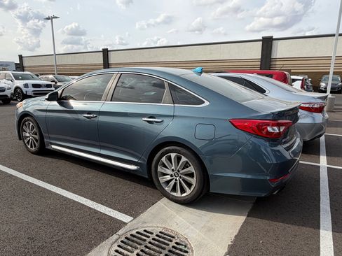 Used 2016 Hyundai Sonata Sport w/ Option Group 03 image 4