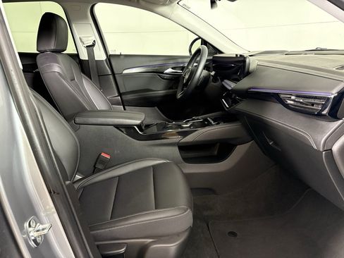 Used 2025 Buick Envision Preferred image 13