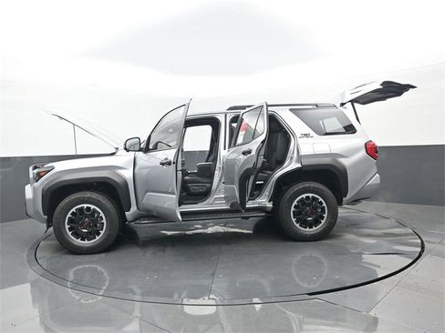 New 2025 Toyota 4Runner TRD Off-Road Premium image 33