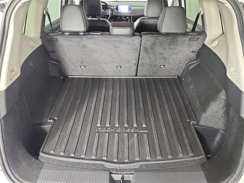 Certified 2025 Nissan Rogue SV image 14