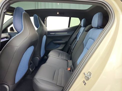 New 2026 Volvo EX30 Cross Country Ultra image 24