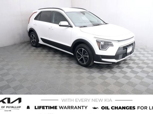 New 2026 Kia Niro EX FWD image 3