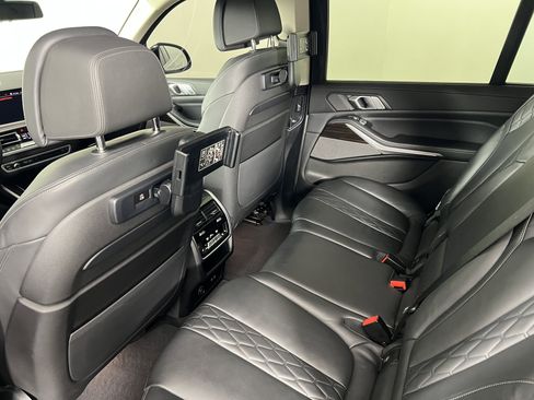 Used 2020 BMW X7 xDrive40i w/ Premium Package image 21
