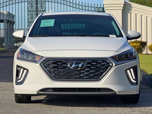 Used 2022 Hyundai Ioniq SEL FWD image 3