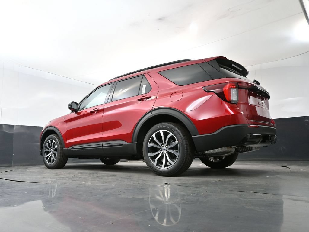 New 2026 Ford Explorer ST-Line AWD/4WD image 14