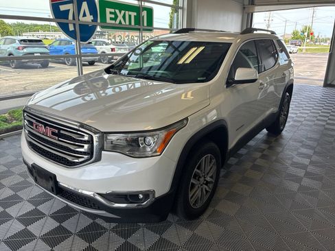 Used 2017 GMC Acadia SLE w/ Driver Alert Package I FWD image 3