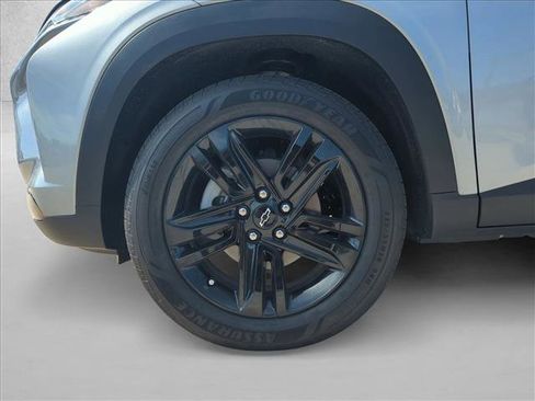 Certified 2026 Chevrolet Trax ACTIV w/ Driver Confidence Package image 17