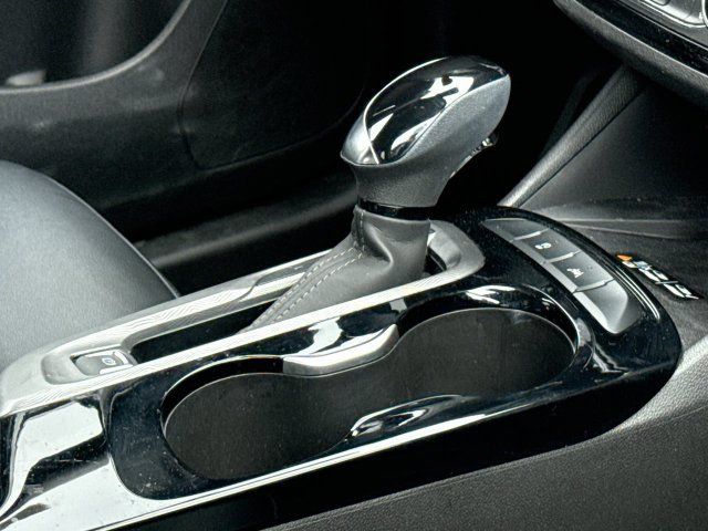 Used 2024 Buick Envista Sport Touring w/ Convenience I Package FWD image 14