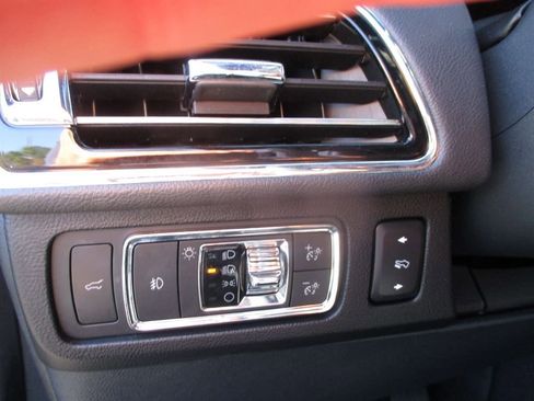 Used 2022 Lincoln Navigator L Reserve image 18