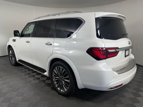 Used 2020 INFINITI QX80 Luxe w/ Sensory Package RWD image 5
