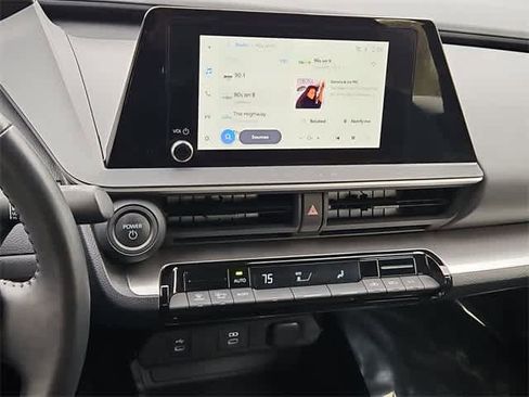 Used 2024 Toyota Prius LE image 25