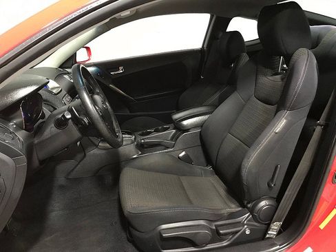 Used 2012 Hyundai Genesis 2.0T image 11