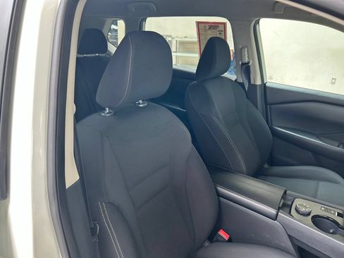 Used 2024 Nissan Rogue S AWD/4WD image 21