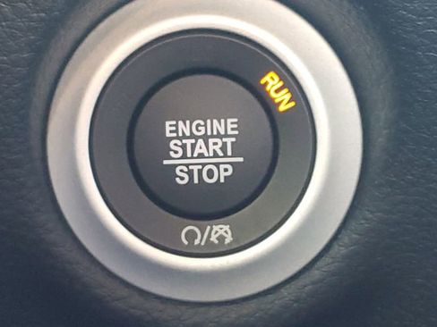 New 2026 Chrysler Pacifica Select image 25