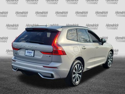 Certified 2025 Volvo XC60 B5 Plus image 8