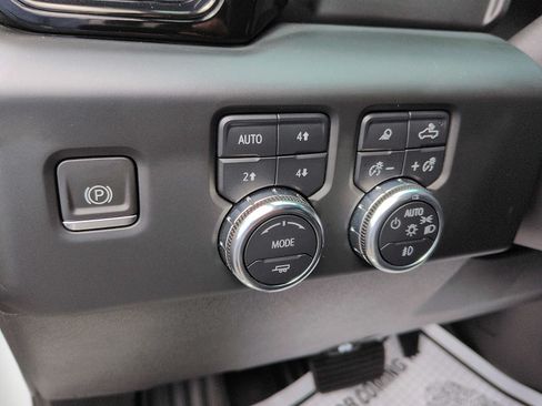 Used 2023 GMC Sierra 1500 AT4 AWD/4WD image 17