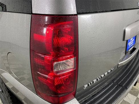 Used 2007 Chevrolet Suburban LT w/ LT Preferred Equipment Group image 18