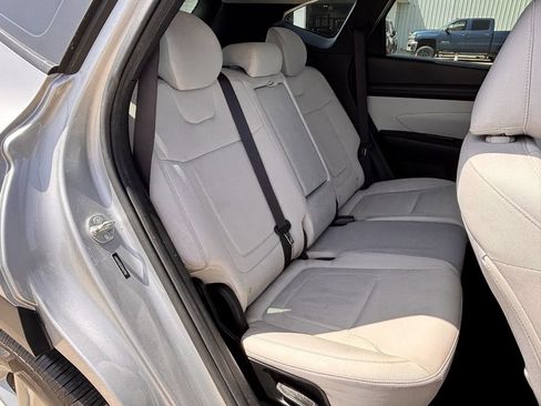 Used 2025 Hyundai Tucson SE FWD image 29